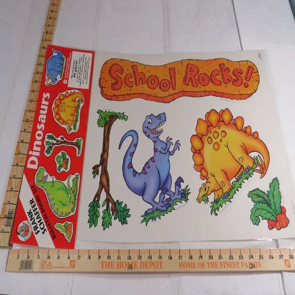 Dinosaurs NEW Unopened BULLETIN BOARD SET (classroom, birthday, bedroom)